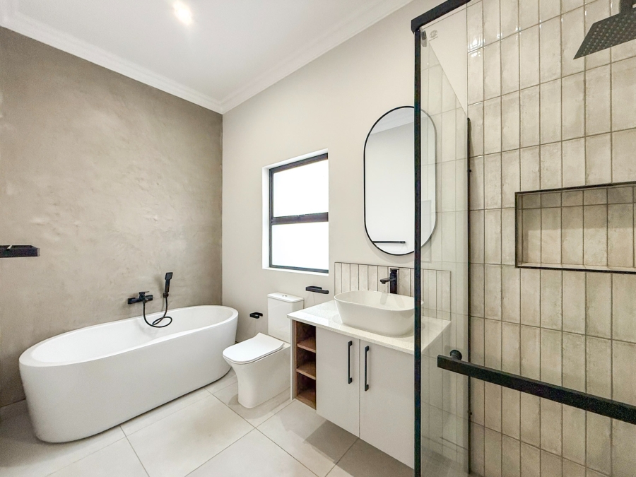 4 Bedroom Property for Sale in Landsmeer Residential Estate North West